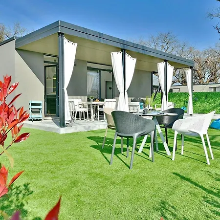 Barcolana 펜션 포레치